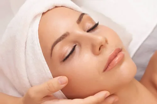 woman-doing-pelleve-procedure-cosmetic dermatology